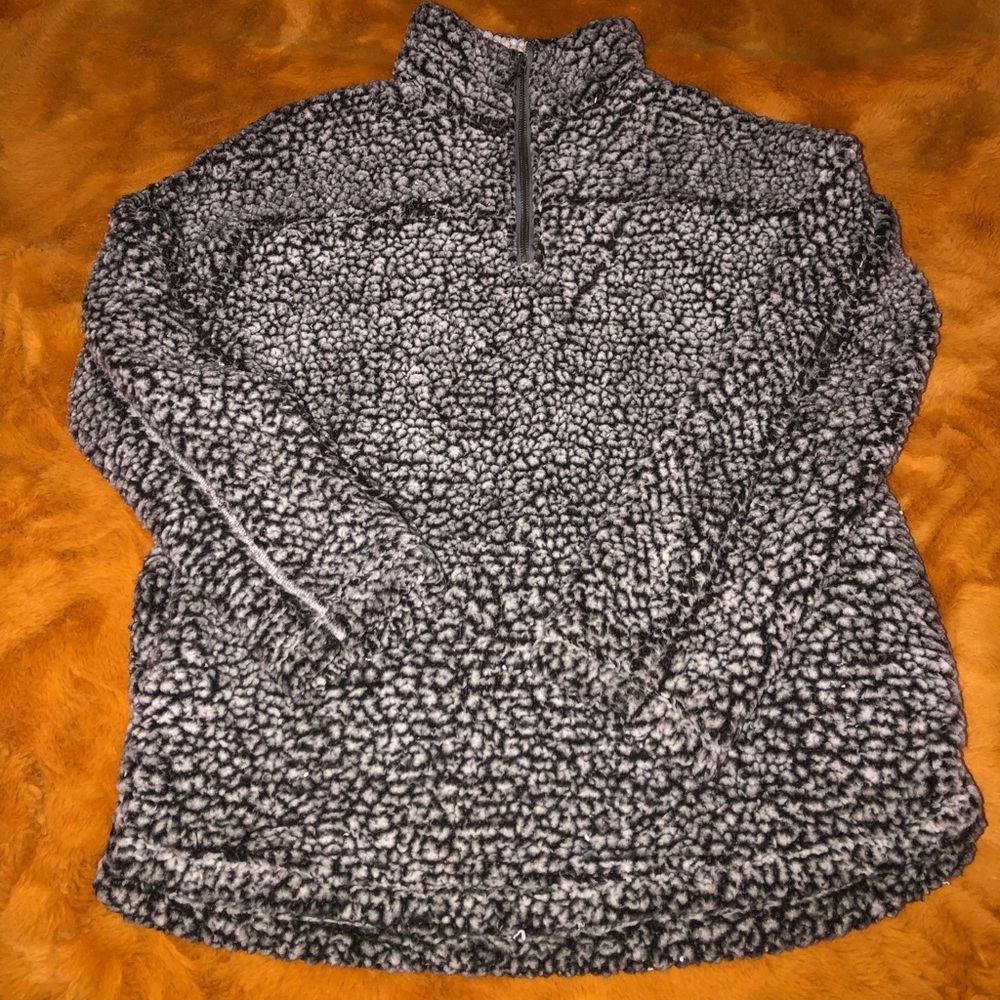 Thread & Supply Charcoal Black & White Wubby Lazy Sunday Sherpa Pullover Small